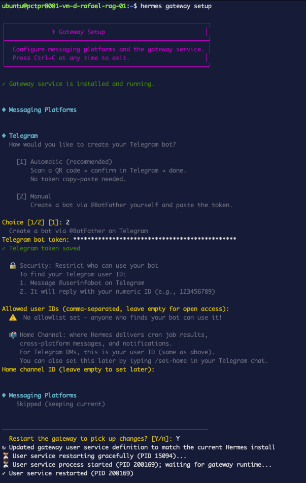 Terminal mostrando la ejecución completa del asistente — token guardado, la advertencia de la lista de permitidos, y el reinicio del gateway